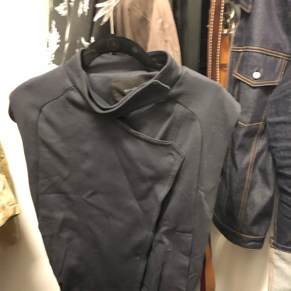 Kai-Aakmann men’s black vest with hidden buttons - Picture 3 of 7